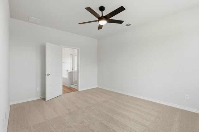 8017 Charlestown Lane, Fort Worth, TX 76140