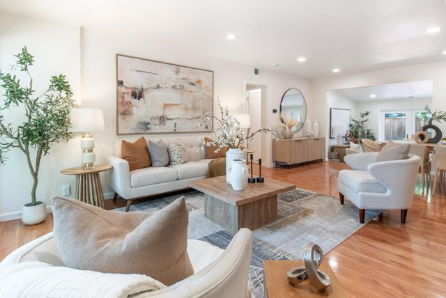 14111 Alta Vista Avenue, Saratoga, CA 95070