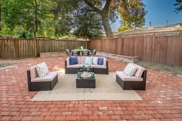 14111 Alta Vista Avenue, Saratoga, CA 95070