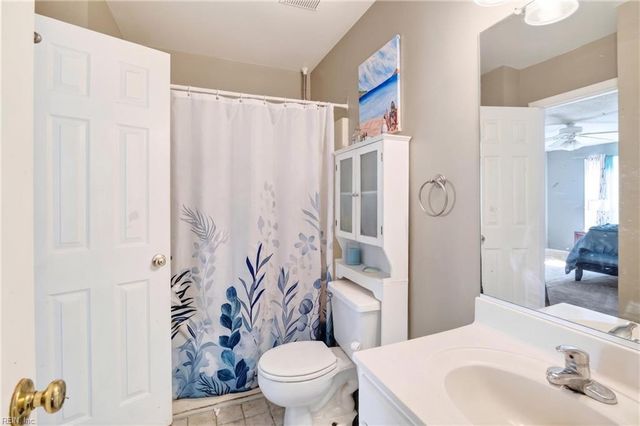244 Summerlake Ln, Newport News, VA 23602