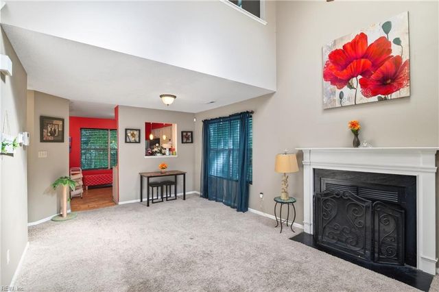 244 Summerlake Ln, Newport News, VA 23602