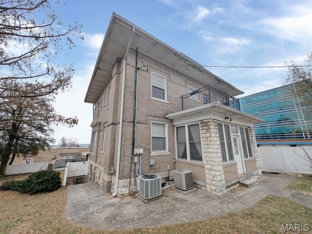 401 George Street, Alton, IL 62002