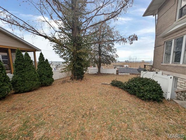 401 George Street, Alton, IL 62002