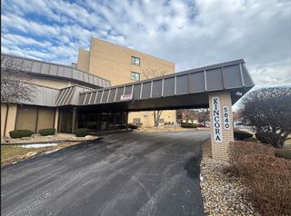 5840 W 104th Street 106, Oak Lawn, IL 60453