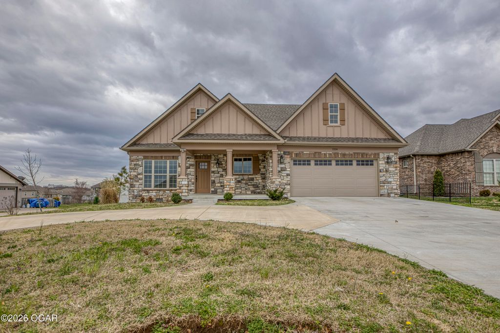 2224 W 26th Street, Joplin, MO 64804