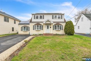 293 Lincoln Avenue, Elmwood Park, NJ 07407