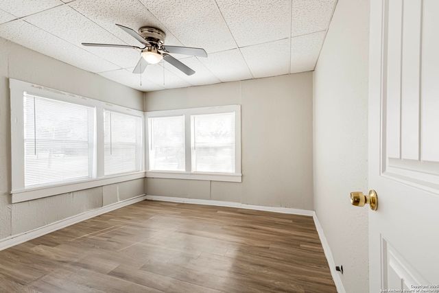 835 Grosvenor, San Antonio, TX 78221