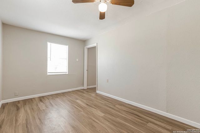 835 Grosvenor, San Antonio, TX 78221