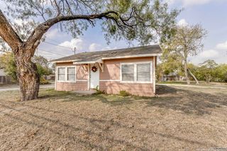 835 Grosvenor, San Antonio, TX 78221
