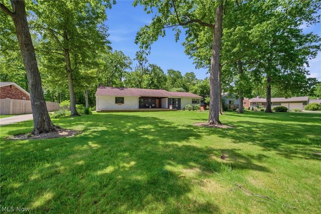 6842 Metro Park Drive, Mayfield Village, OH 44143