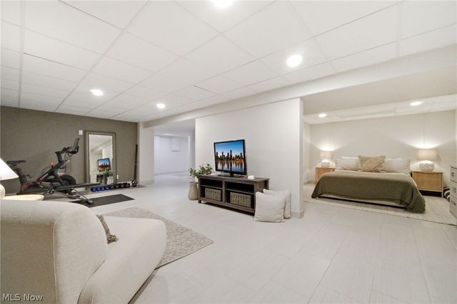 6842 Metro Park Drive, Mayfield Village, OH 44143