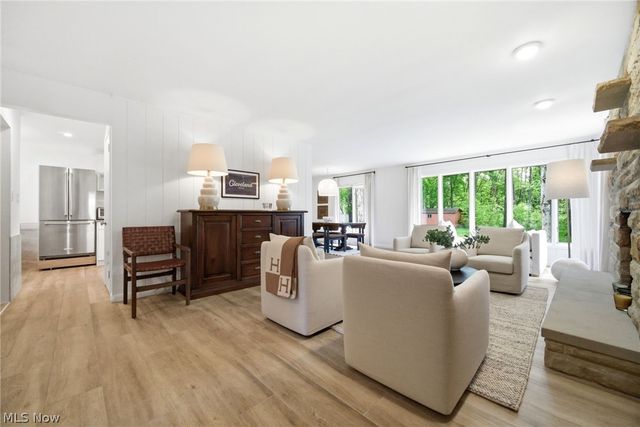6842 Metro Park Drive, Mayfield Village, OH 44143