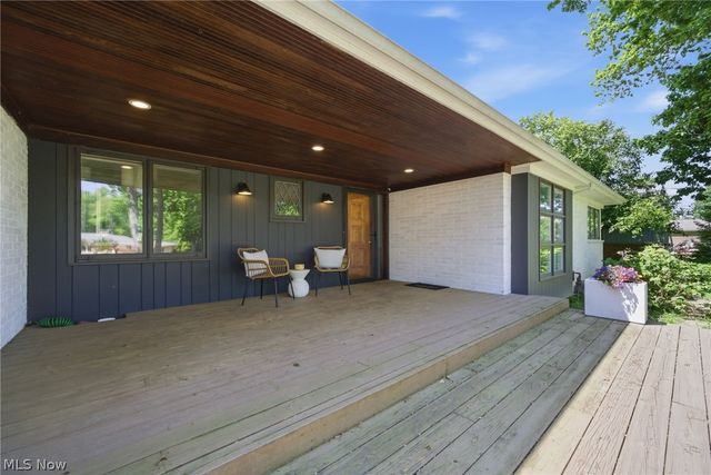 6842 Metro Park Drive, Mayfield Village, OH 44143