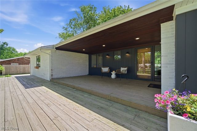 6842 Metro Park Drive, Mayfield Village, OH 44143