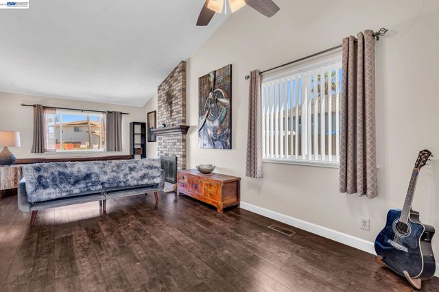 5542 Riverlake Rd, Discovery Bay, CA 94505