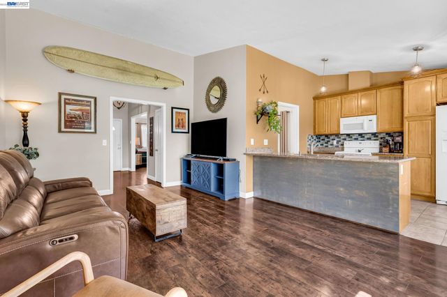 5542 Riverlake Rd, Discovery Bay, CA 94505
