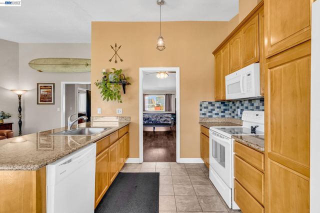 5542 Riverlake Rd, Discovery Bay, CA 94505