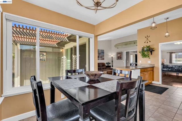 5542 Riverlake Rd, Discovery Bay, CA 94505