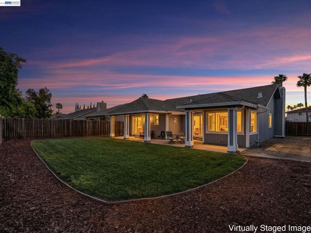 5542 Riverlake Rd, Discovery Bay, CA 94505