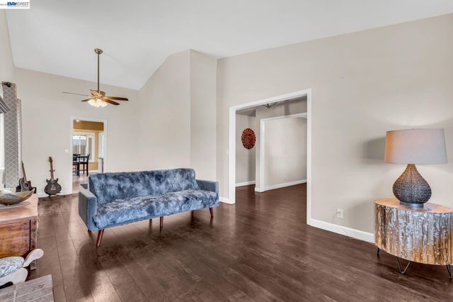 5542 Riverlake Rd, Discovery Bay, CA 94505