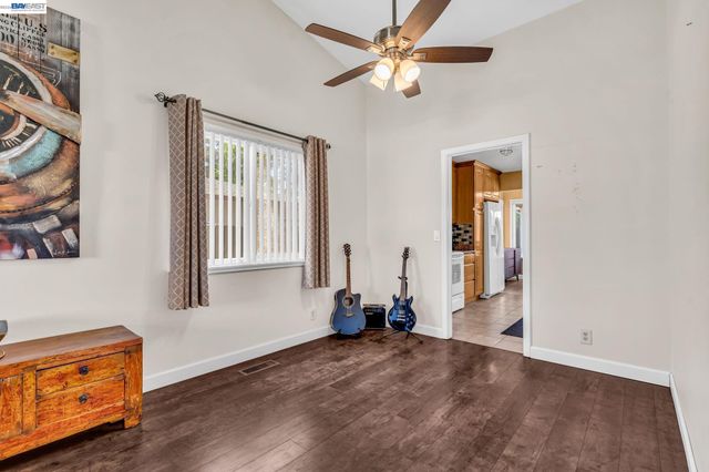 5542 Riverlake Rd, Discovery Bay, CA 94505