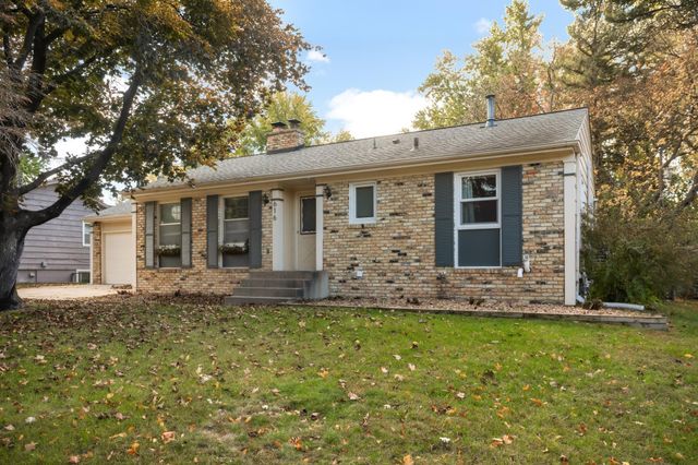 616 Rice Creek Terrace NE, Fridley, MN 55432