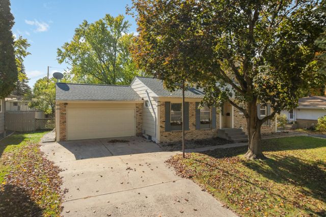 616 Rice Creek Terrace NE, Fridley, MN 55432