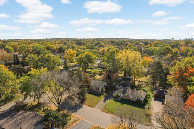 616 Rice Creek Terrace NE, Fridley, MN 55432