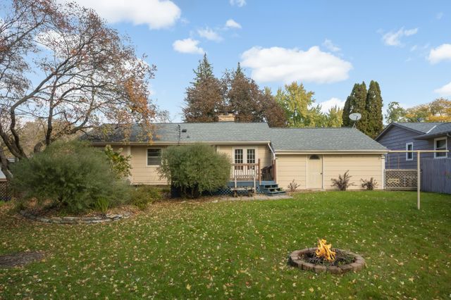 616 Rice Creek Terrace NE, Fridley, MN 55432