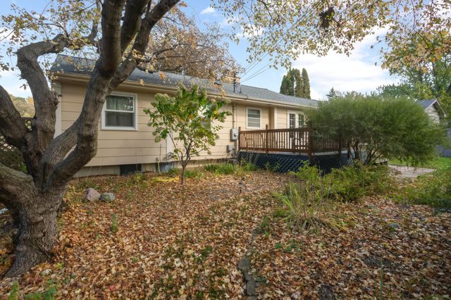 616 Rice Creek Terrace NE, Fridley, MN 55432