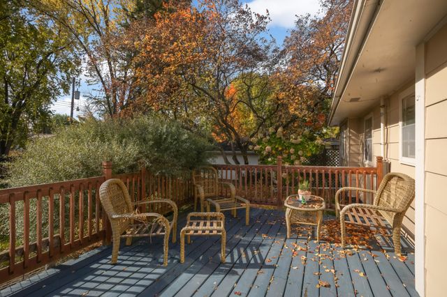 616 Rice Creek Terrace NE, Fridley, MN 55432