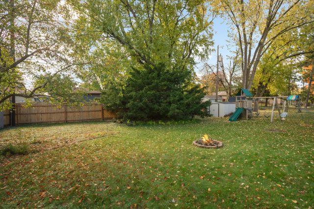 616 Rice Creek Terrace NE, Fridley, MN 55432