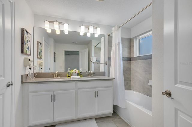 680 PEBBLE BEACH DRIVE, Davenport, FL 33896