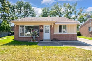 13341 Albany Street, Oak Park, MI 48237