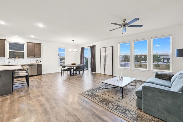 704 River Ridge DRIVE, Waterford, WI 53185