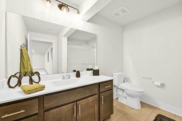 704 River Ridge DRIVE, Waterford, WI 53185