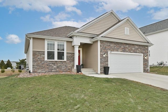 704 River Ridge DRIVE, Waterford, WI 53185