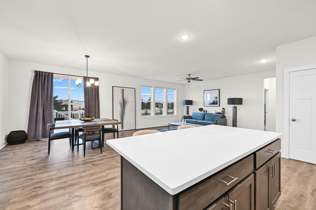 704 River Ridge DRIVE, Waterford, WI 53185