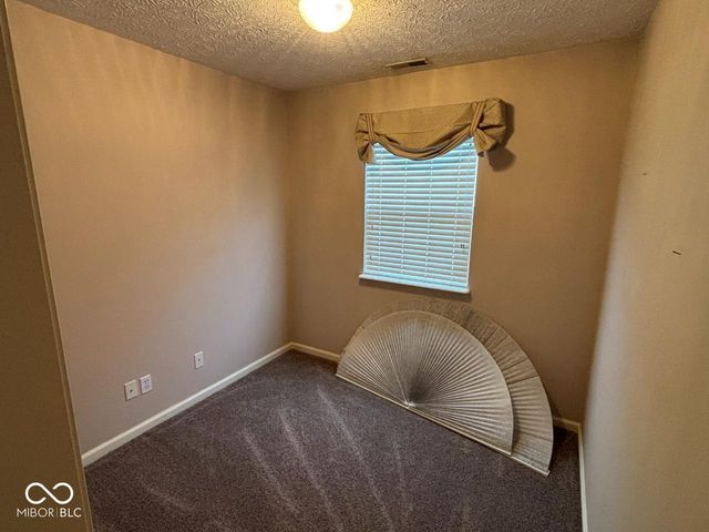 5118 W Preakness Court, Muncie, IN 47304