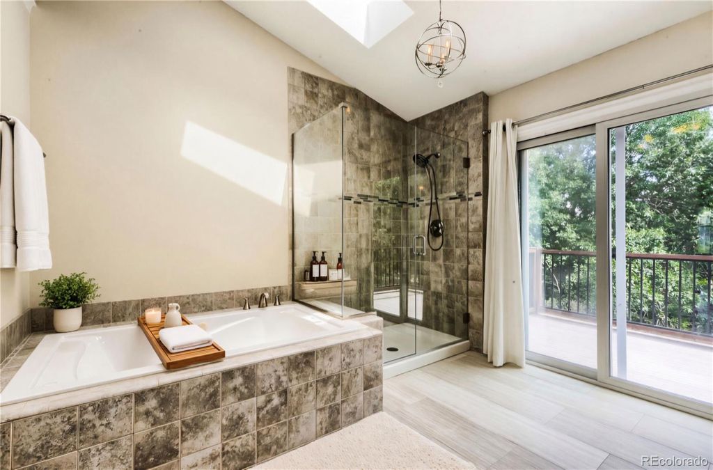 Image 12 of property listing at 10066 Teton Court, Lone Tree, CO 80124