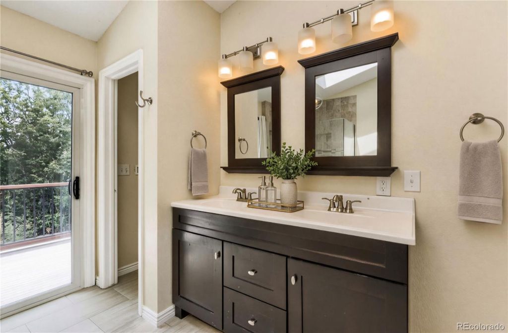 Image 13 of property listing at 10066 Teton Court, Lone Tree, CO 80124