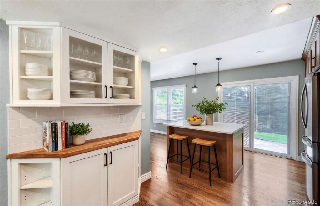Image 2 of property listing at 10066 Teton Court, Lone Tree, CO 80124
