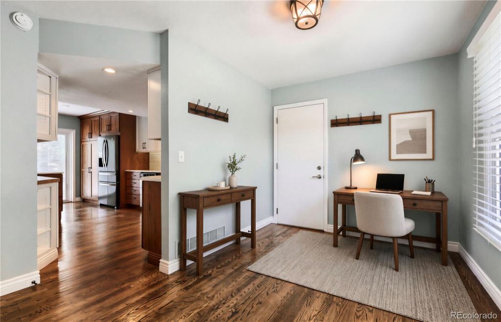 Image 9 of property listing at 10066 Teton Court, Lone Tree, CO 80124