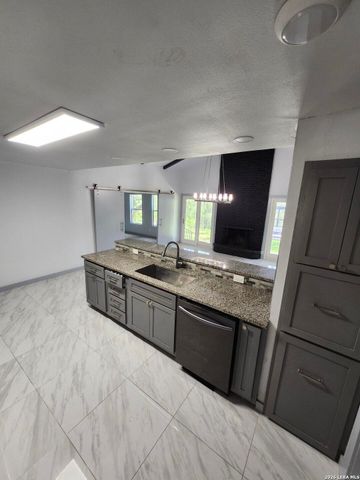 7418 Wild Eagle Rd, San Antonio, TX 78255