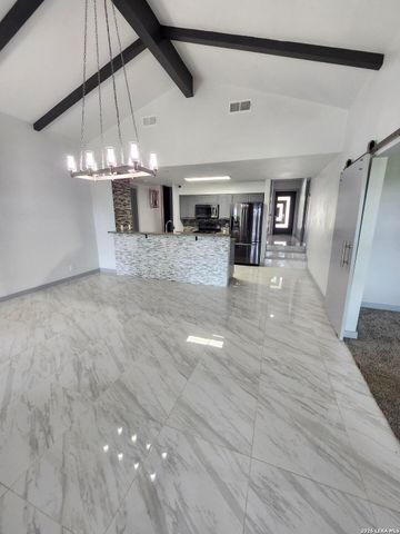 7418 Wild Eagle Rd, San Antonio, TX 78255