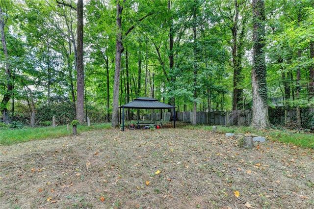 2803 Wellsly Court NW, Kennesaw, GA 30144
