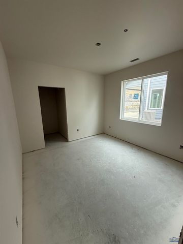 2531 HENNESSY DRIVE, Rapid City, SD 57701