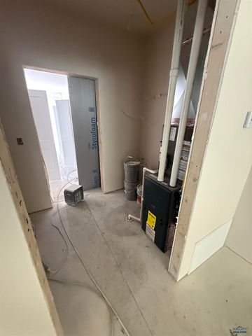 2531 HENNESSY DRIVE, Rapid City, SD 57701