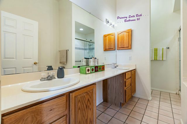 909 Hollow Park Court SE, Rio Rancho, NM 87124