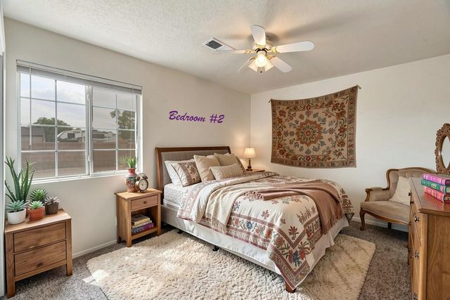 909 Hollow Park Court SE, Rio Rancho, NM 87124